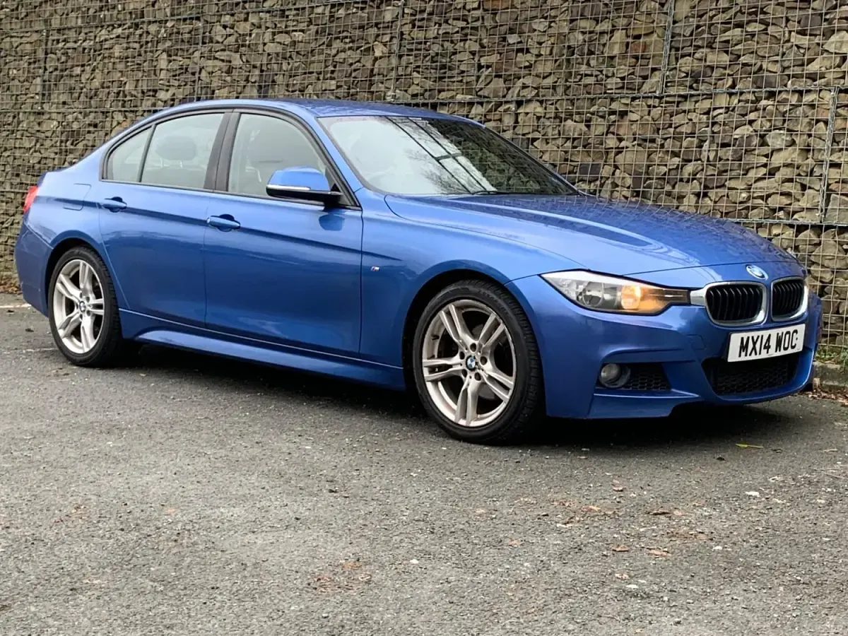 Begagnad BMW 320 M Sport 2014 Blå Sedan