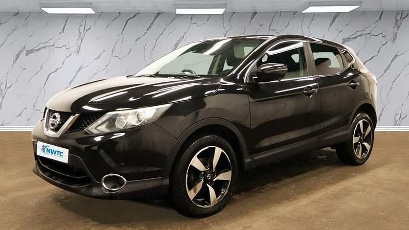 Used Nissan Qashqai N-TEC 115 HP (84 kW) 2015 Black SUV