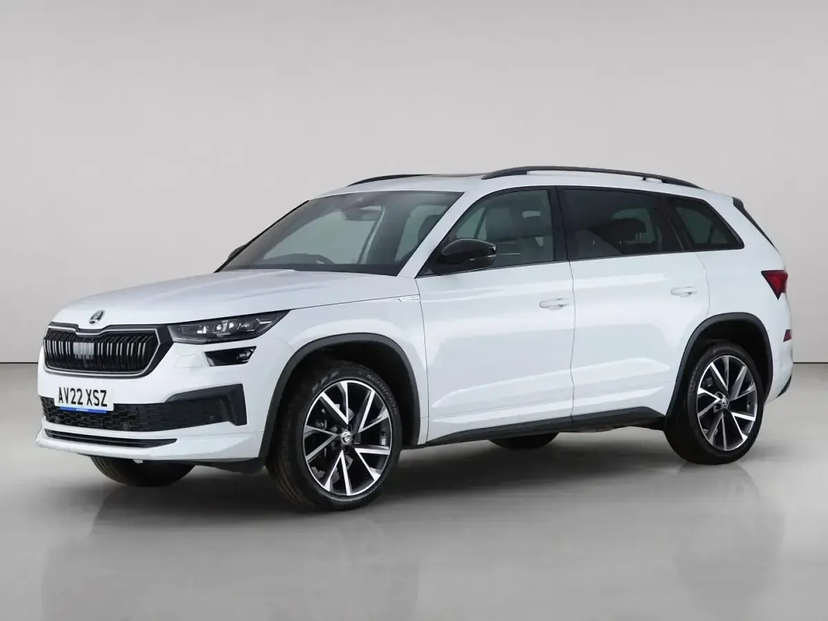 Used Skoda Kodiaq SportLine 150 HP (110 kW) 2022 White SUV