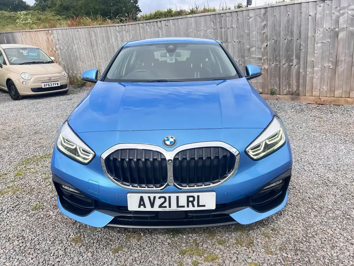 Used BMW 118 Sport Line 2021 Blue Hatchback
