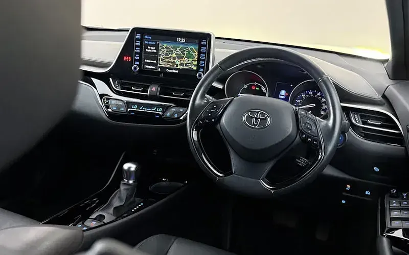 Used Toyota C-HR 122 HP (89 kW) 2020 Grey SUV