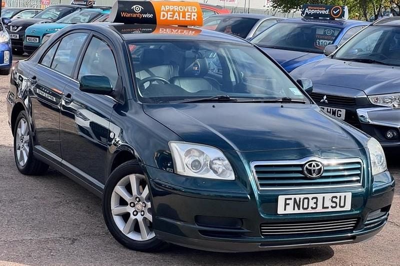 Green Used 2003 Toyota Avensis T3 Hatchback | £2,275 (Fair price) - Image 1/1