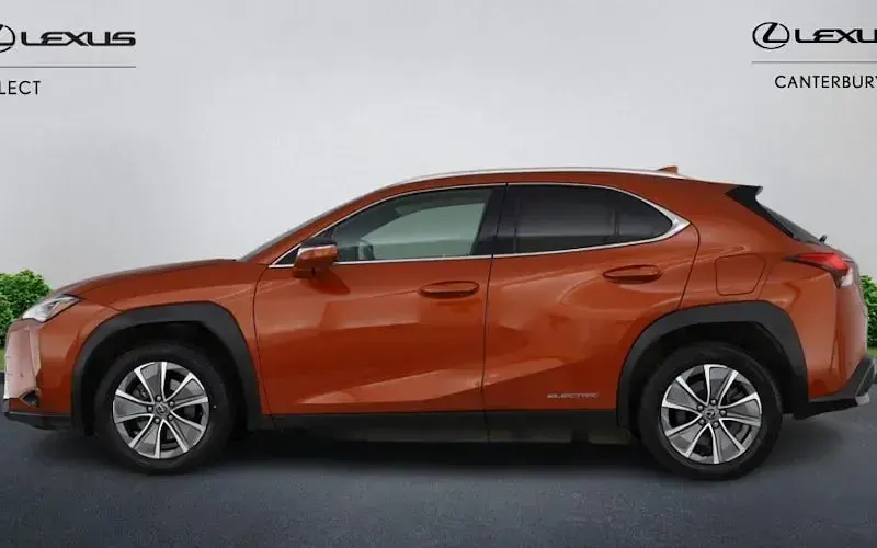 Usado Lexus UX 150 kW (204 HP) 2022 SUV