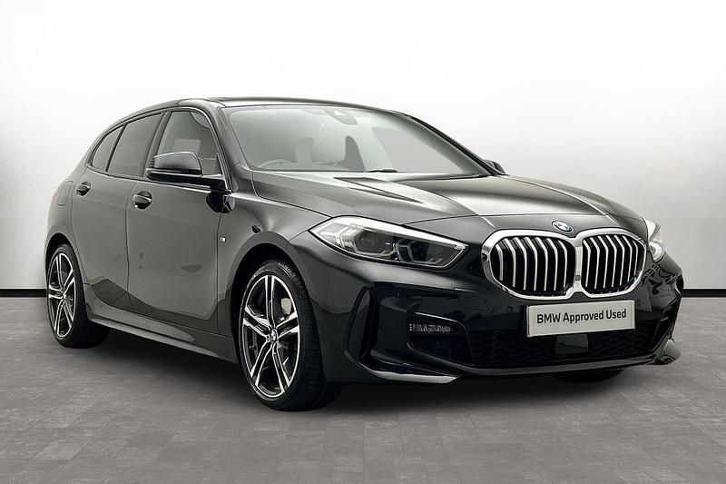 Used BMW 118 M Sport 134 HP (98 kW) 2023 Black Hatchback