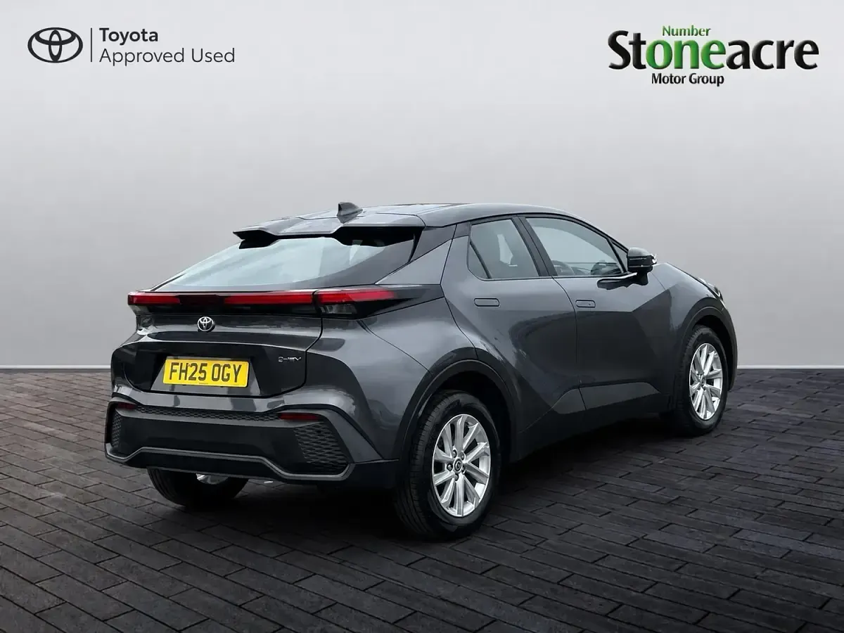 Used Toyota C-HR 140 HP (102 kW) 2025 Grey SUV