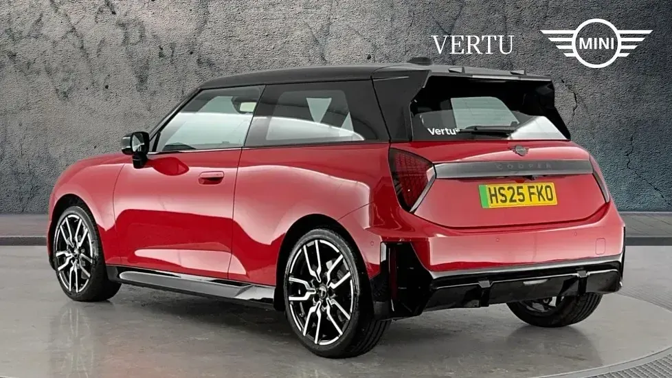 Used Mini Cooper Hatch 135 kW (184 HP) 2025 Red Hatchback