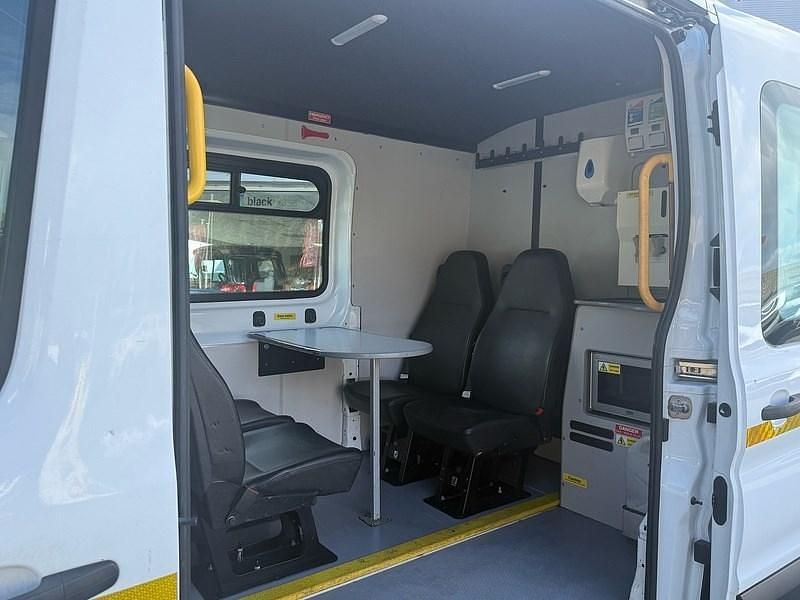 Usado Ford Transit Trend 130 HP (95 kW) 2020 Branco Van