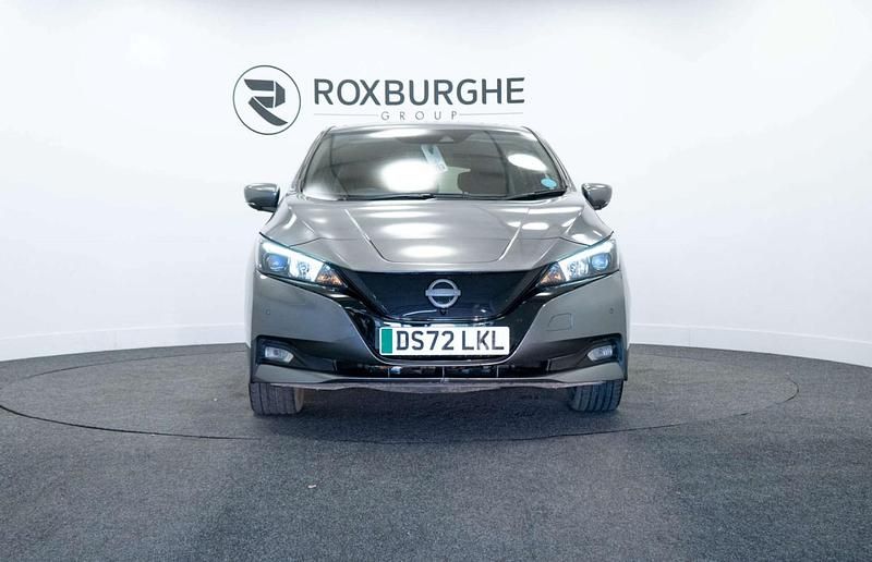 Used Nissan Leaf N-Connecta 110 kW (150 HP) 2022 Grey Hatchback