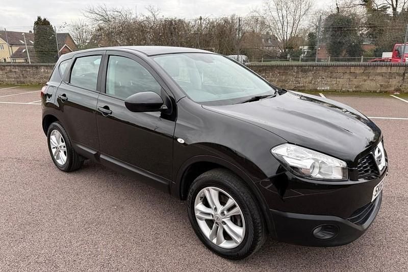 Used Nissan Qashqai Acenta 110 HP (80 kW) 2011 Black SUV