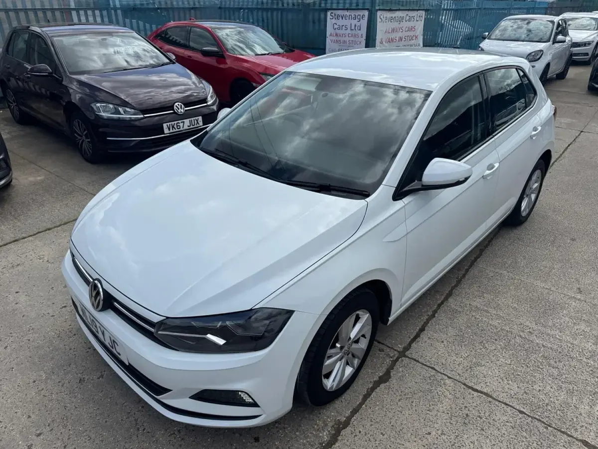 Used VW Polo SE 80 HP (58 kW) 2019 White Hatchback