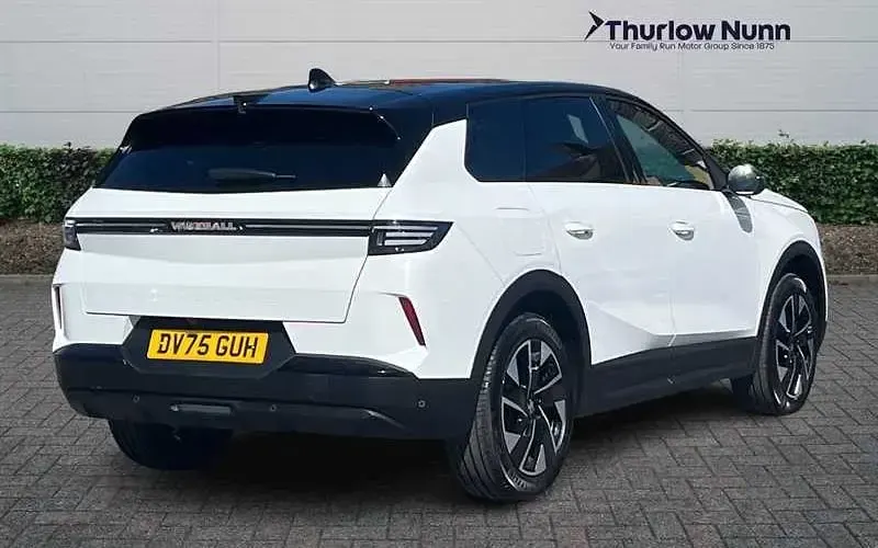 Used Vauxhall Grandland X S 145 HP (106 kW) 2025 White SUV