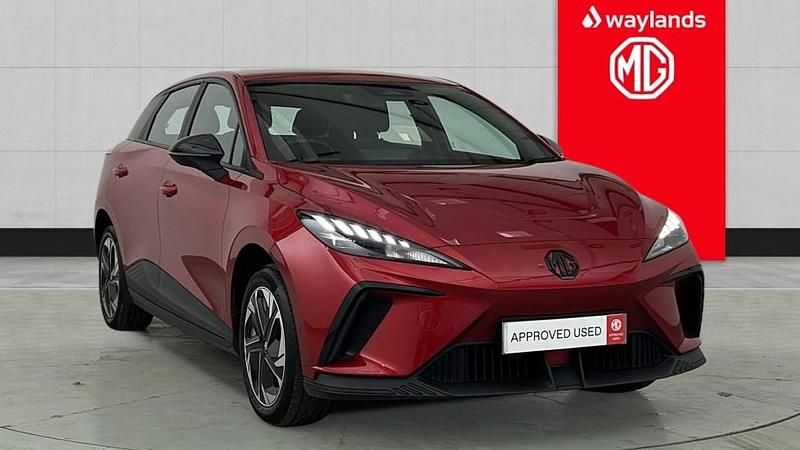 Used MG MG4 EV SE 125 kW (170 HP) 2022 Red Hatchback