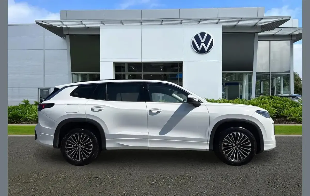 Used VW Tayron Life 147 HP (108 kW) 2025 White SUV