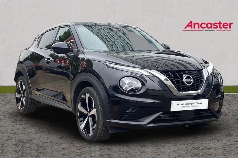 Black Used 2023 Nissan Juke Tekna SUV | £18,475 (Expensive) - Image 1/4