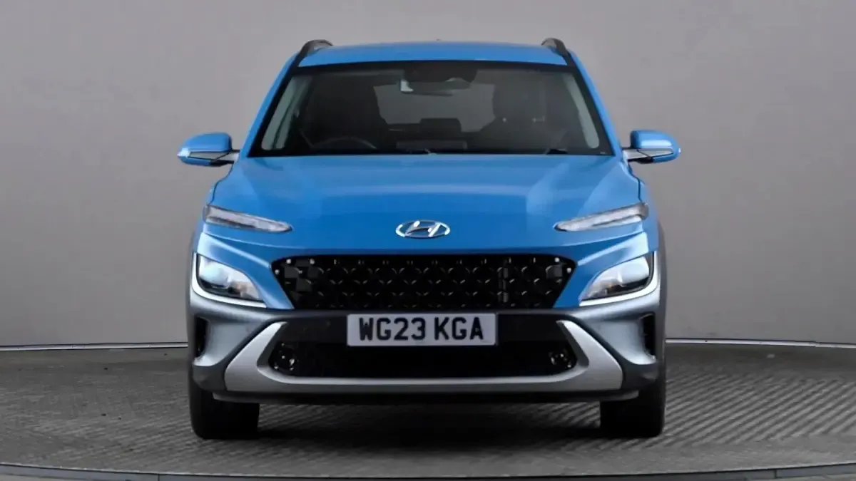 Gebraucht Hyundai Kona Premium 120 PS (88 kW) 2023 Blau SUV