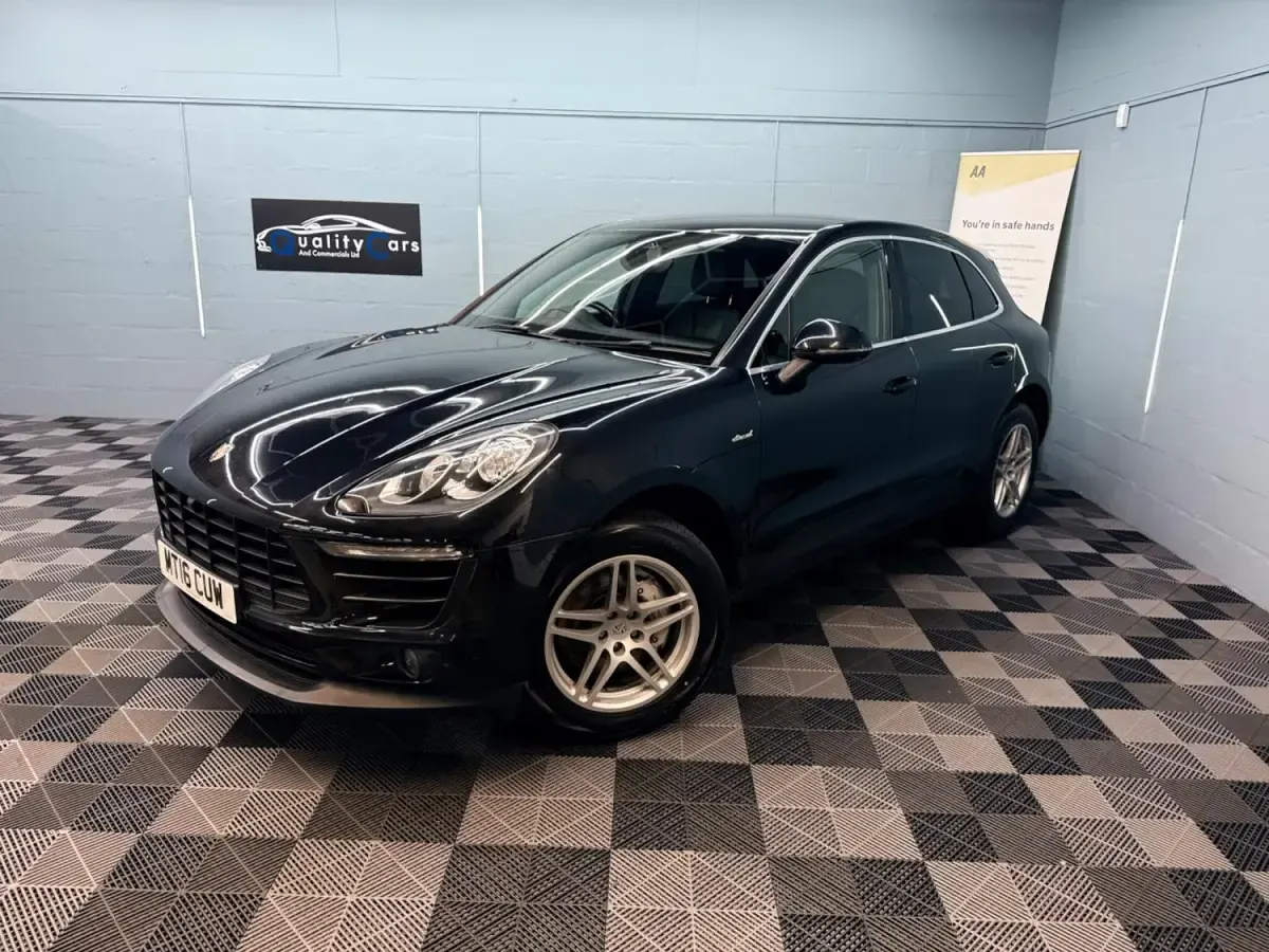 Usado Porsche Macan 258 HP (189 kW) 2016 Preto SUV