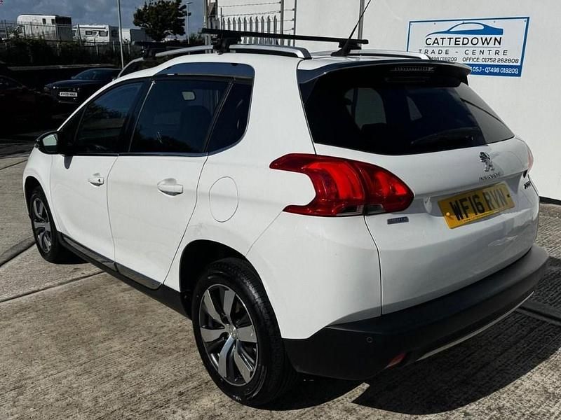 Used Peugeot 2008 Allure 100 HP (73 kW) 2016 White SUV