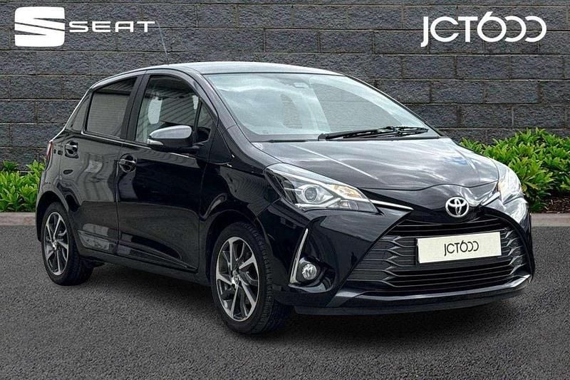 Black Used 2019 Toyota Yaris Hatchback | £12,497 (A bit pricey) - Image 1/4