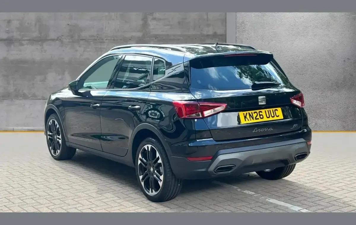 New Seat Arona FR Sport 115 HP (84 kW) 2026 Midnight black SUV