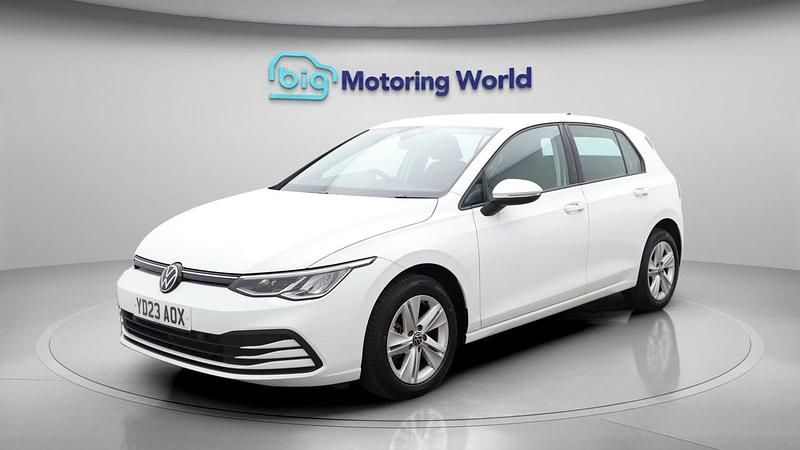 Used VW Golf VIII S 131 HP (96 kW) 2023 White Hatchback