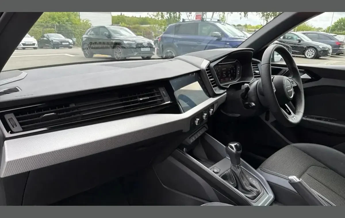 Used Audi A1 S-Line 113 HP (83 kW) 2026 Blue SUV