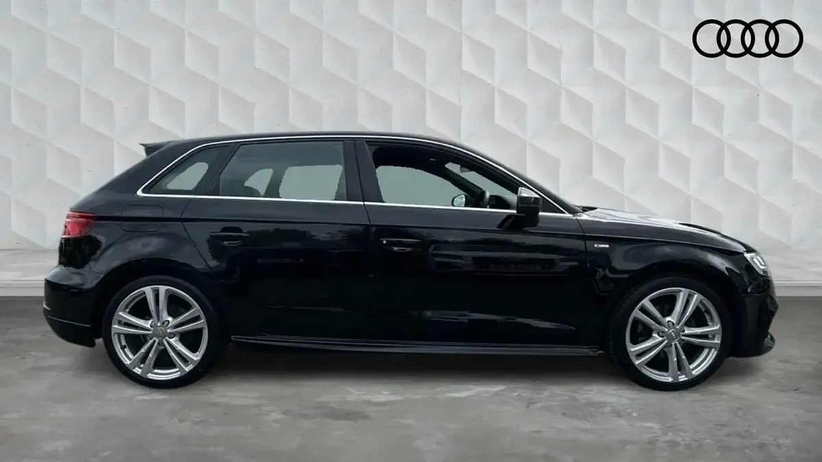 Used Audi A3 Sportback S-Line 150 HP (110 kW) 2020 Brilliant black Hatchback
