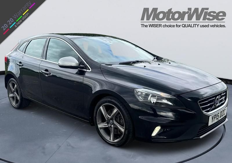 Begagnad Volvo V40 R-Design 190 HK (139 kW) 2015 Svart Halvkombi