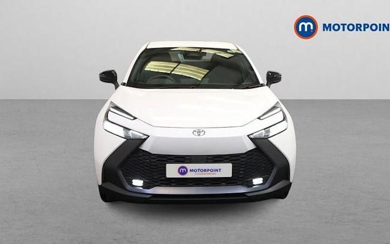 Used Toyota C-HR Design 223 HP (164 kW) 2025 White SUV
