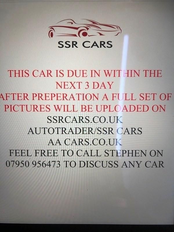 Used Vauxhall Corsa 84 HP (61 kW) 2011 Red Hatchback