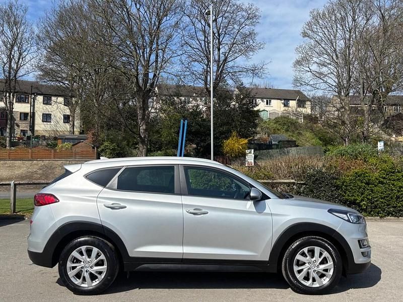 Used Hyundai Tucson SE 177 HP (130 kW) 2019 Silver SUV