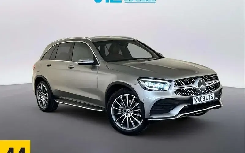 Usado Mercedes GLC220 AMG Line Premium 194 HP (142 kW) 2022 Carrinha
