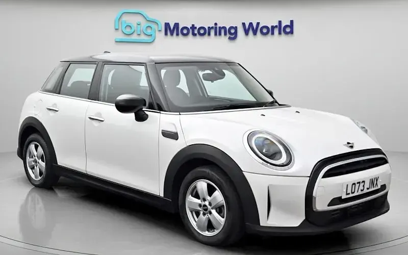 Used Mini Cooper Classic 136 HP (100 kW) 2022 Hatchback