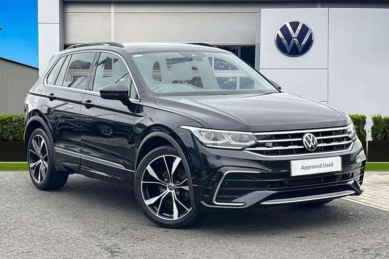 Black Used 2022 VW Tiguan R-line SUV | £25,490 (Fair price) - Image 1/4