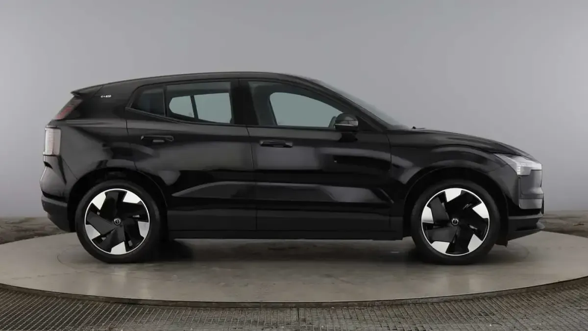 Used Volvo EX30 Performance 310 kW (422 HP) 2024 Black SUV