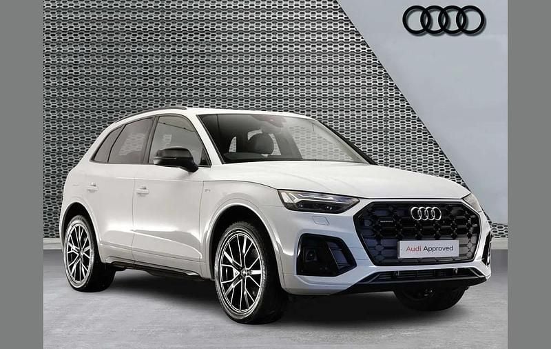 Used Audi Q5 Comfort 261 HP (191 kW) 2023 White SUV