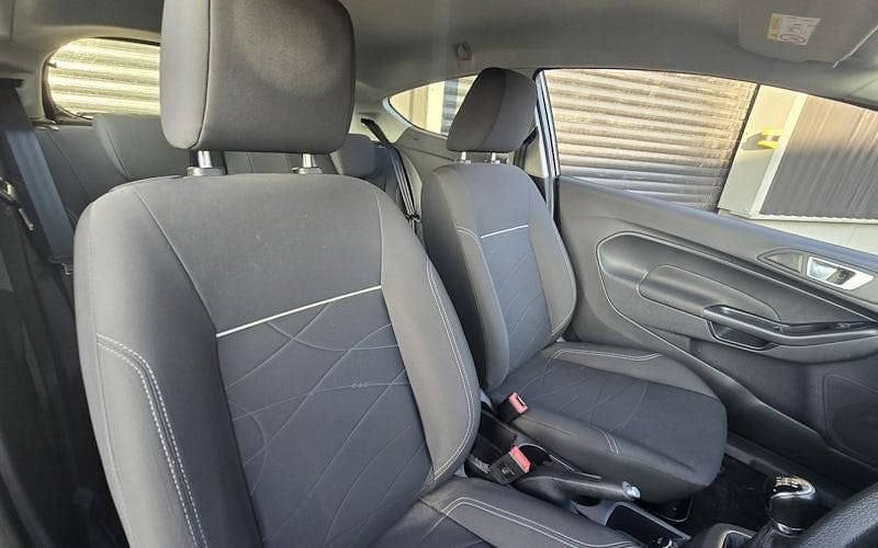 Used Ford Fiesta Style 60 HP (44 kW) 2016 Hatchback