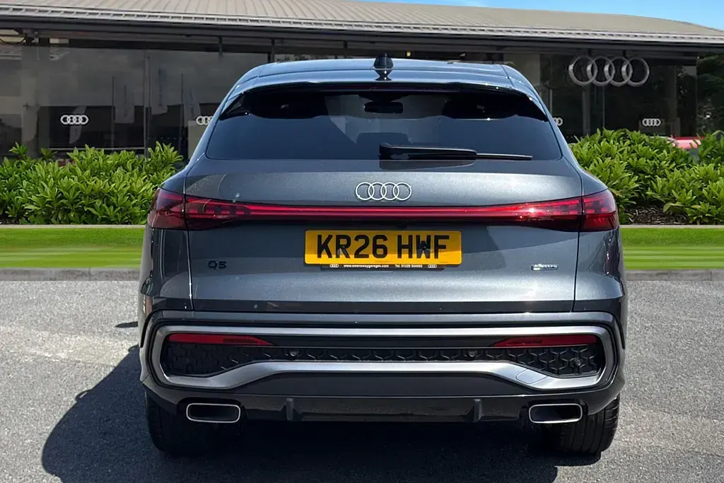 New Audi Q5 S-Line 204 HP (150 kW) 2026 Grey SUV