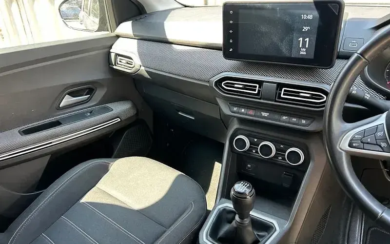 Used Dacia Jogger Extreme 110 HP (80 kW) 2023 Grey MPV
