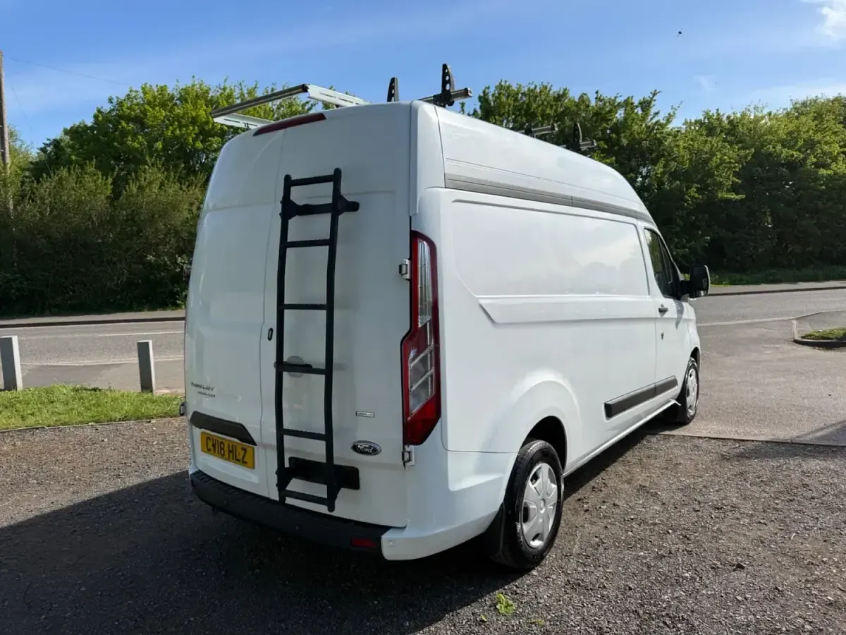 Used Ford Transit Custom Trend 105 HP (77 kW) 2018 White Van
