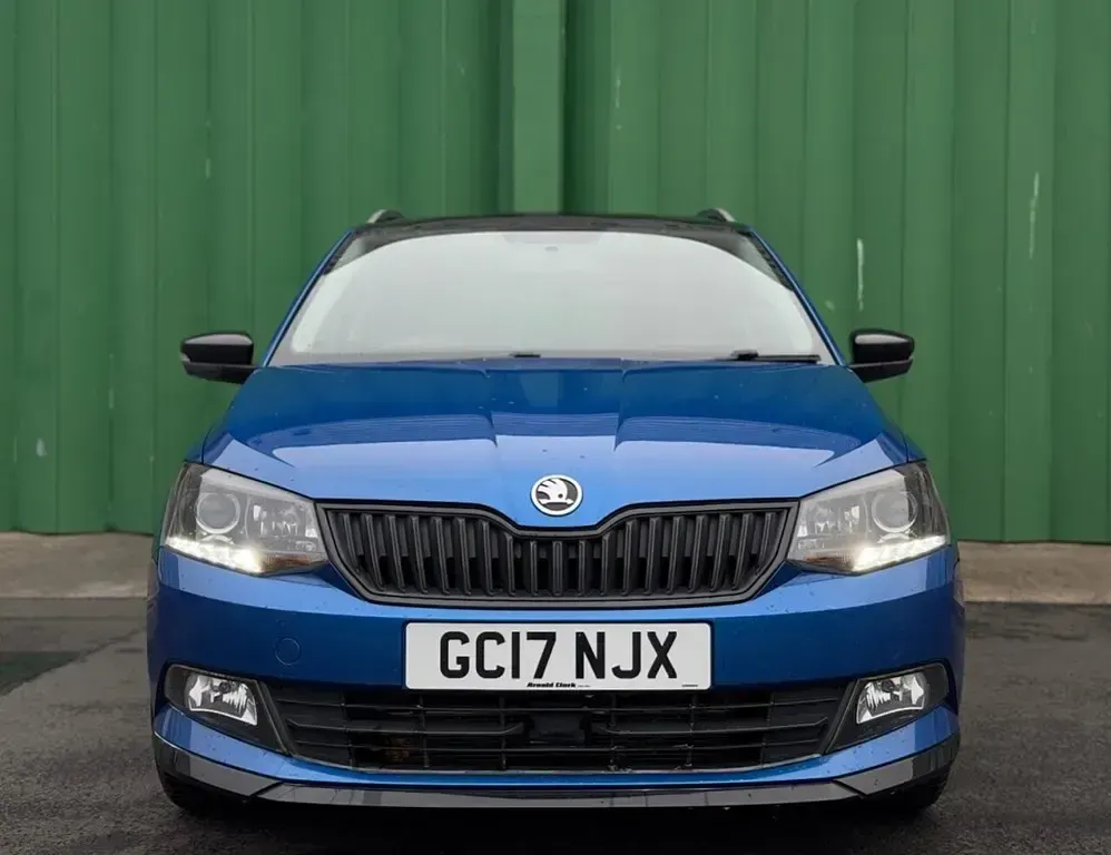 Used Skoda Fabia Monte Carlo 109 HP (80 kW) 2017 Blue Estate