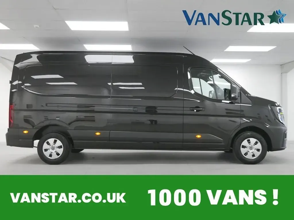 New Renault Master 150 HP (110 kW) 2026 Black MPV