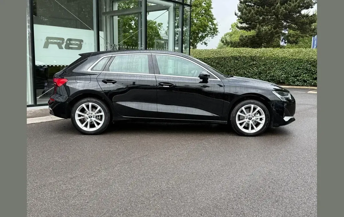 Used Audi A3 e-tron Sport 200 HP (147 kW) 2025 Black Hatchback
