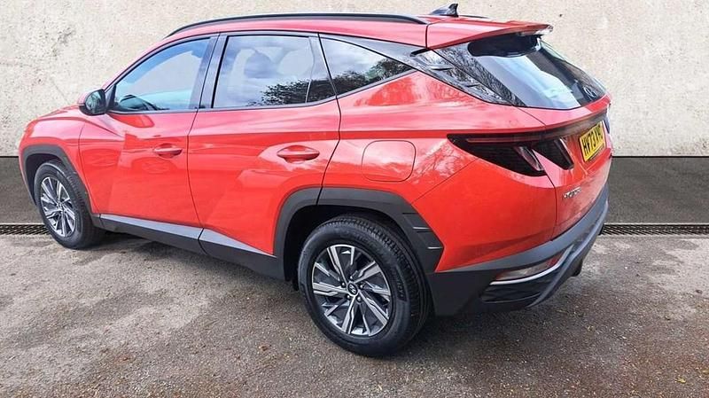 Used Hyundai Tucson SE 150 HP (110 kW) 2023 Red SUV