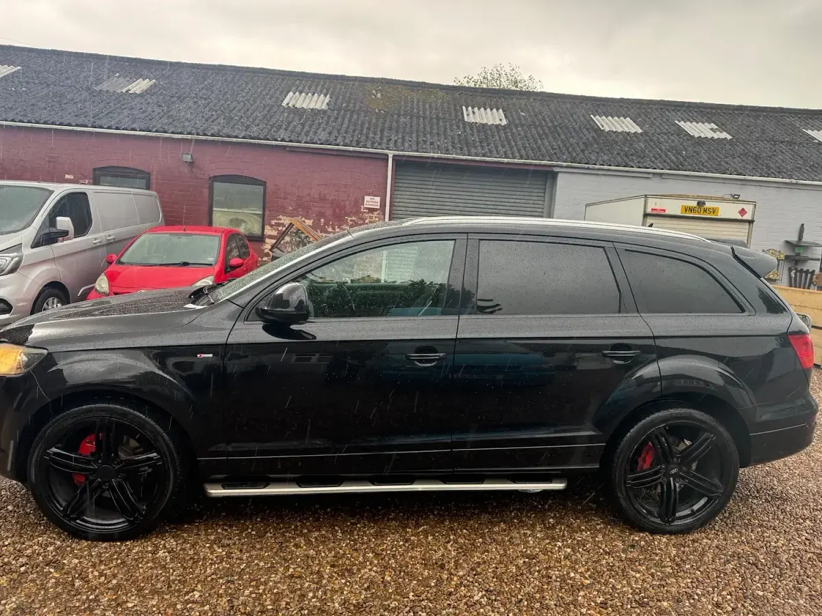 Used Audi Q7 S-Line 240 HP (176 kW) 2008 Black SUV