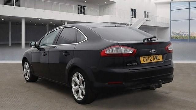 Used Ford Mondeo Titanium X 163 HP (119 kW) 2012 Black Hatchback