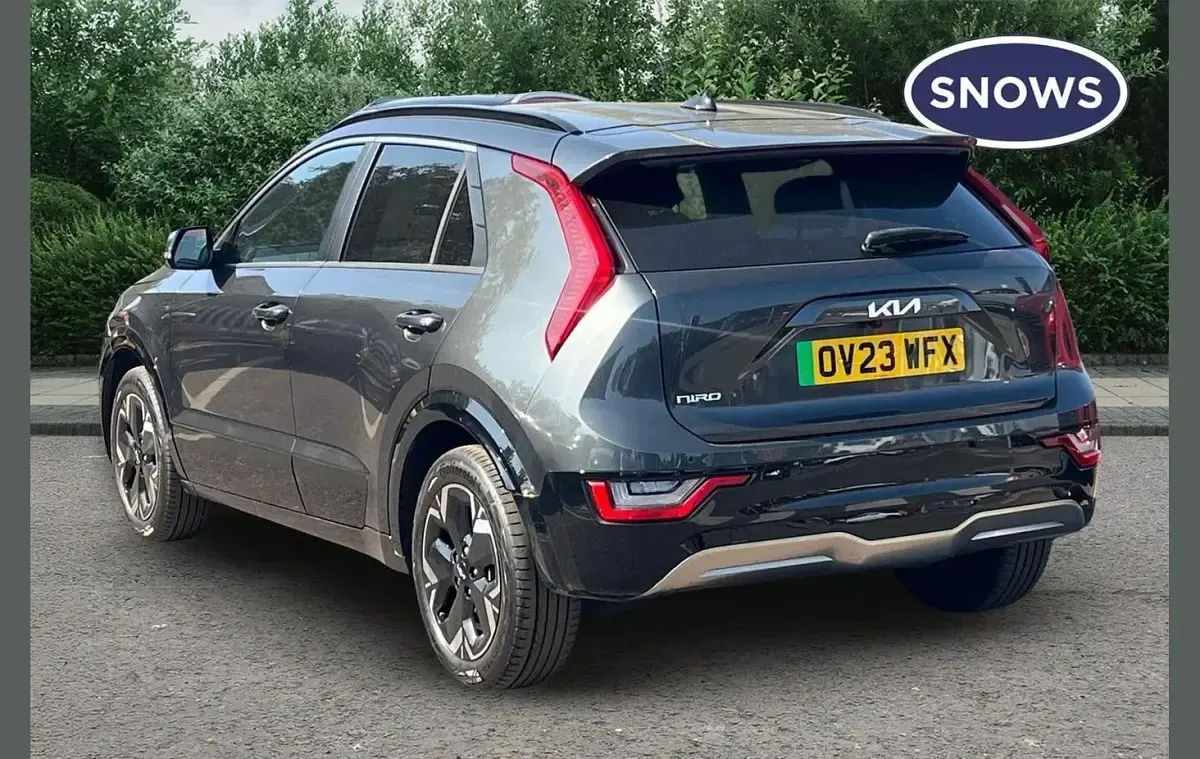 Used Kia e-Niro 150 kW (204 HP) 2023 Grey SUV