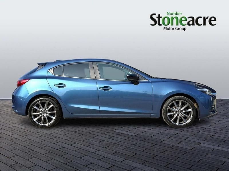 Used Mazda 3 Inclusive 121 HP (88 kW) 2019 Blue Hatchback