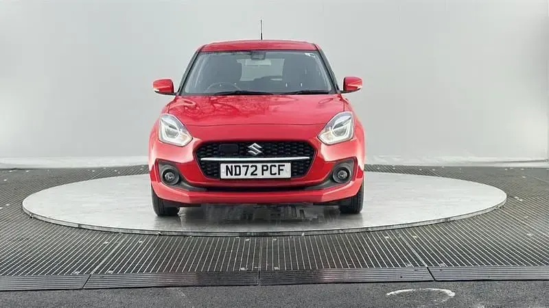 Usado Suzuki Swift SZ5 83 HP (61 kW) 2022 Vermelho Citadino