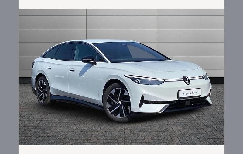 White Used 2025 VW ID.7 Pro Hatchback | £33,795 (Fair price) - Image 1/3