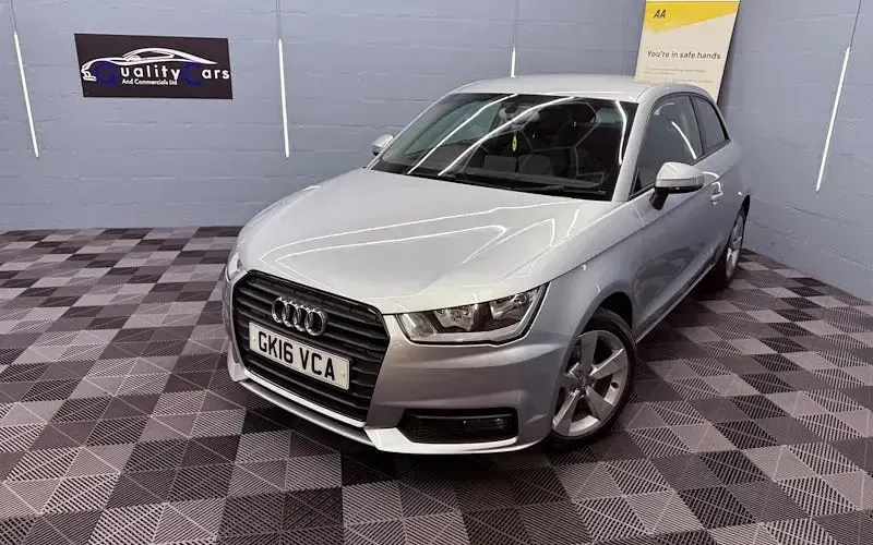 Used Audi A1 Sportback Sport 95 HP (69 kW) 2016 Silver Hatchback